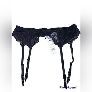 Intimissimi Black Floral Lace Garter Belt